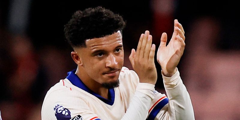 Việc Jadon Sancho trở lại Manchester United đang trở thành tâm điểm chú ý trong kỳ chuyển nhượng mùa hè này Việc Jadon Sancho trở lại Manchester United đang trở thành tâm điểm chú ý trong kỳ chuyển nhượng mùa hè này